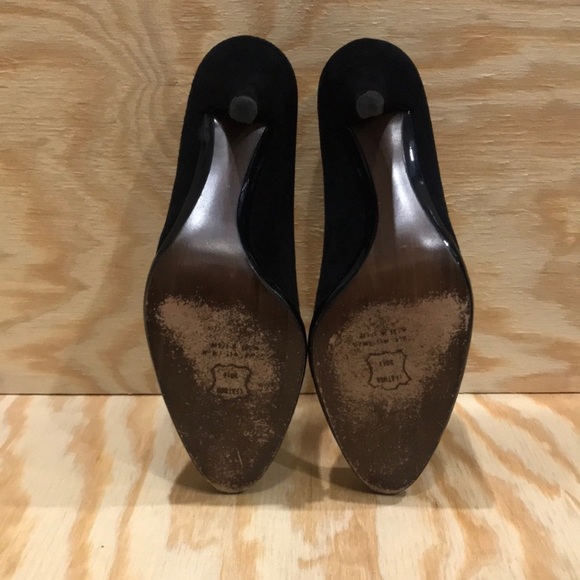 Stuart Weitzman Sexy Suede Black Heels - Picture 6 of 7